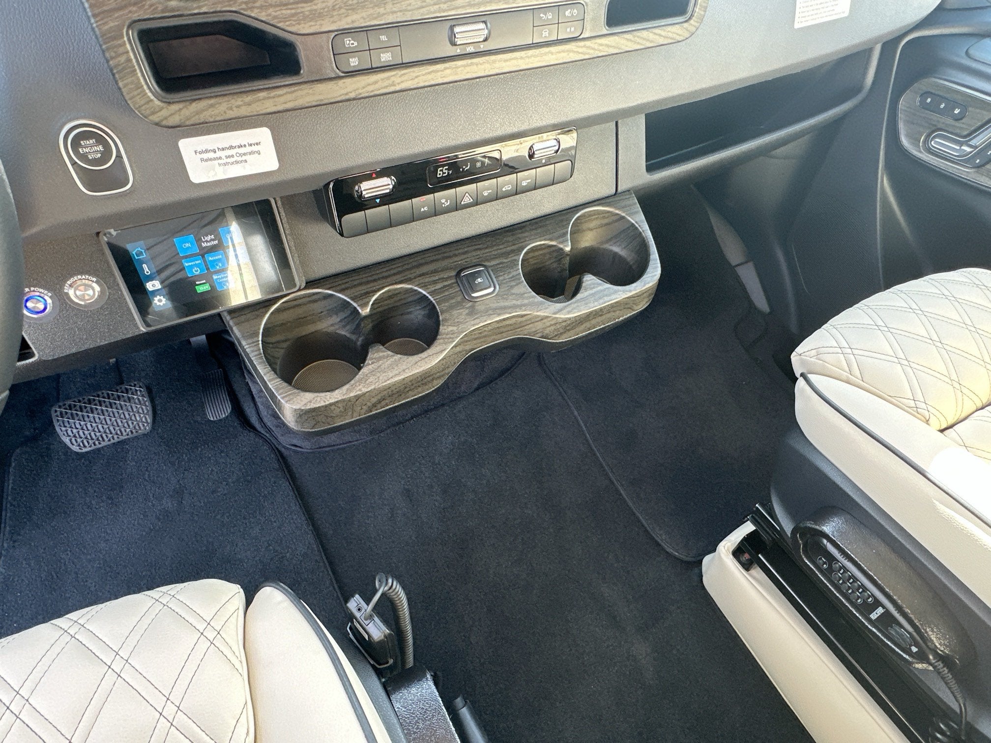 2025 Mercedes-Benz Luxe Cruiser Sprinter 3500 Cargo 170 WB High Roof