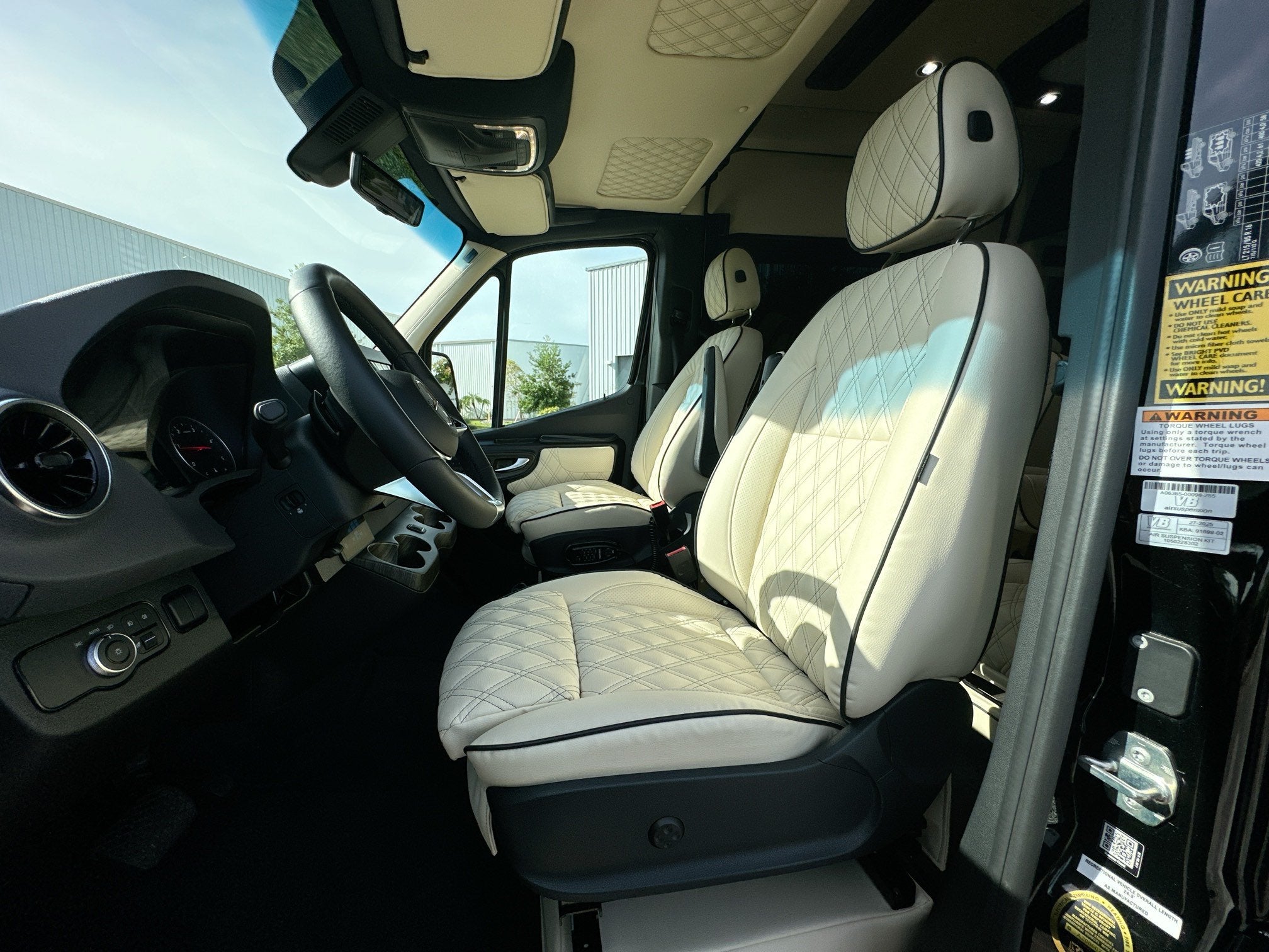 2025 Mercedes-Benz Luxe Cruiser Sprinter 3500 Cargo 170 WB High Roof