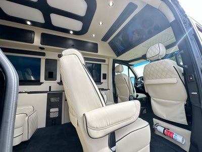 2025 Mercedes-Benz Luxe Cruiser Sprinter 3500 Cargo 170 WB High Roof