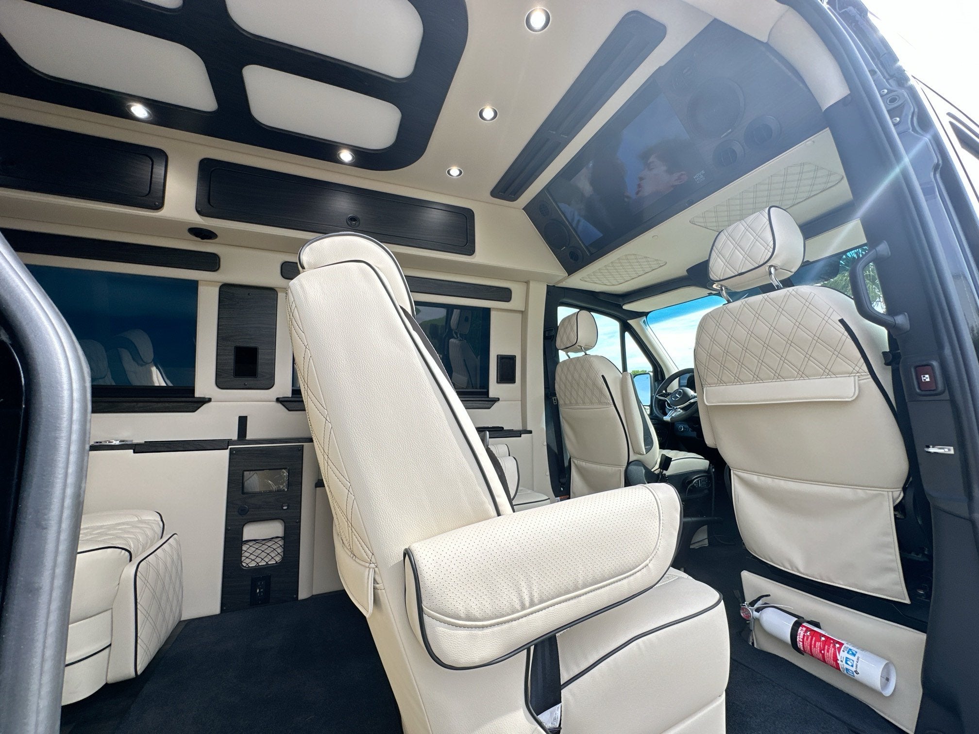 2025 Mercedes-Benz Luxe Cruiser Sprinter 3500 Cargo 170 WB High Roof