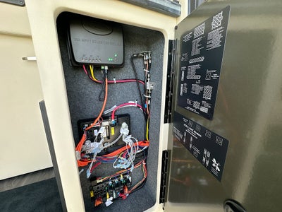 2025 Mercedes-Benz Luxe Cruiser Sprinter 3500 Cargo 170 WB High Roof