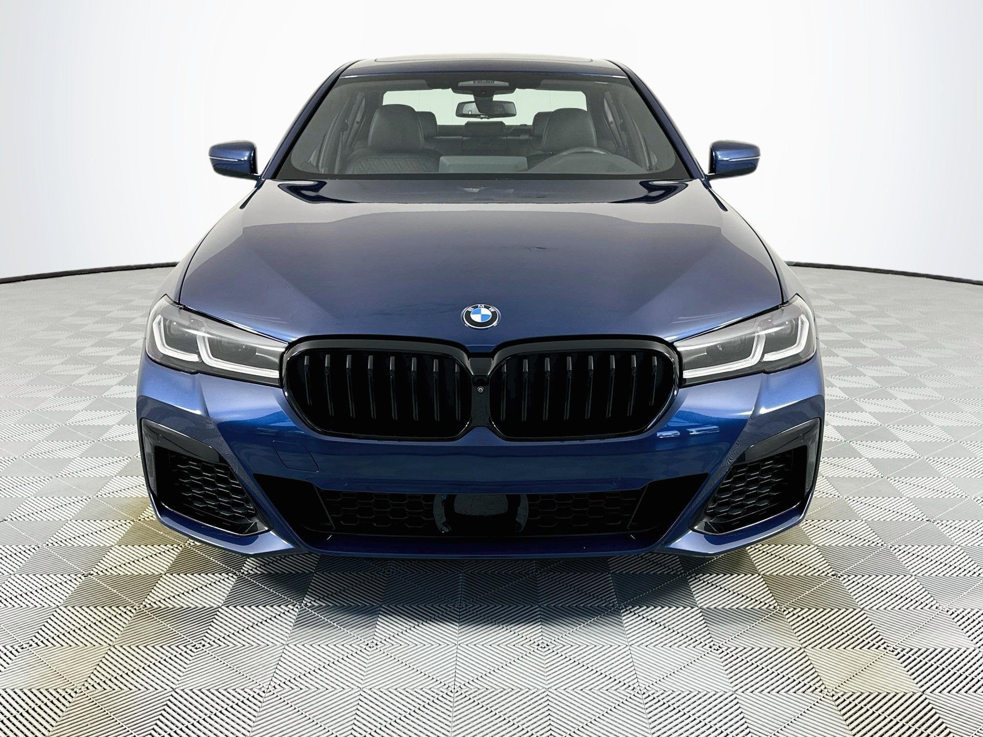2021 BMW 5 Series M550i xDrive