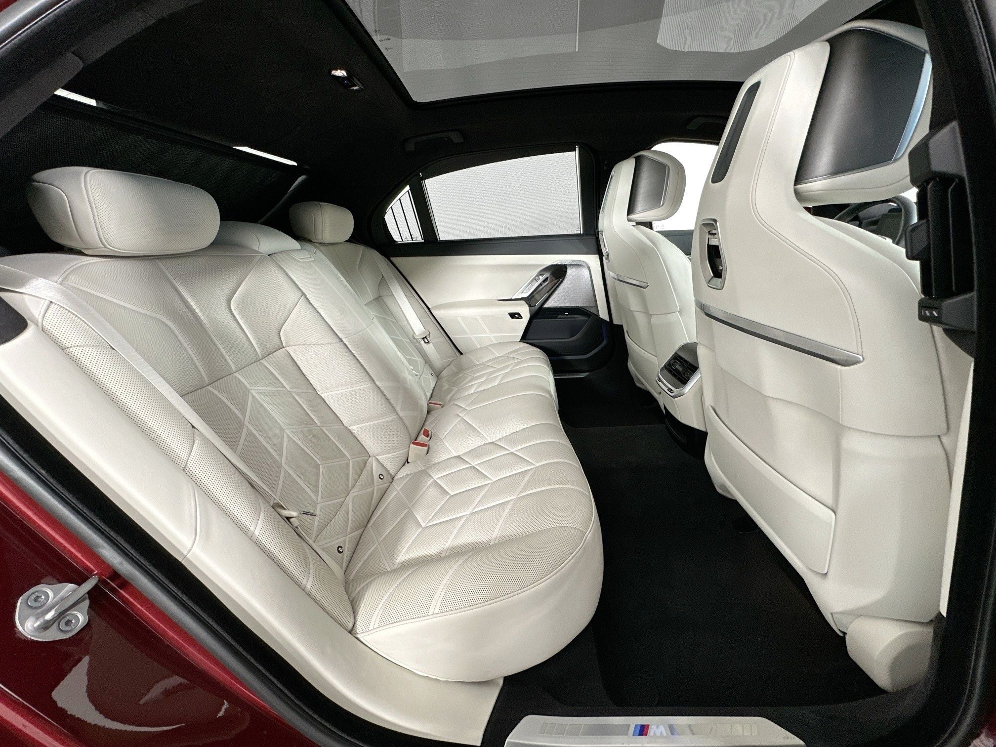 2023 BMW 7 Series 740i