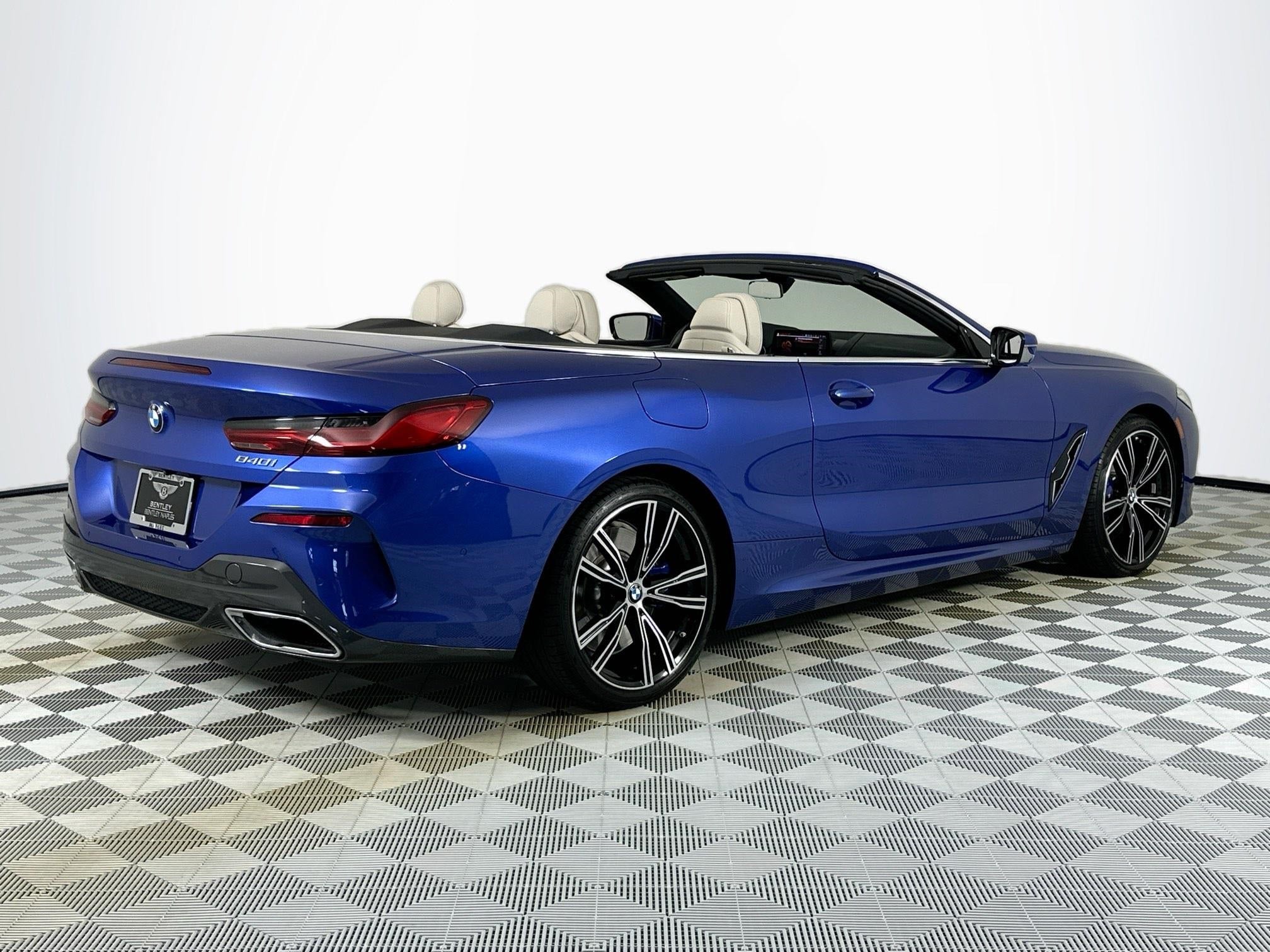 2024 BMW 8 Series 840i Convertible