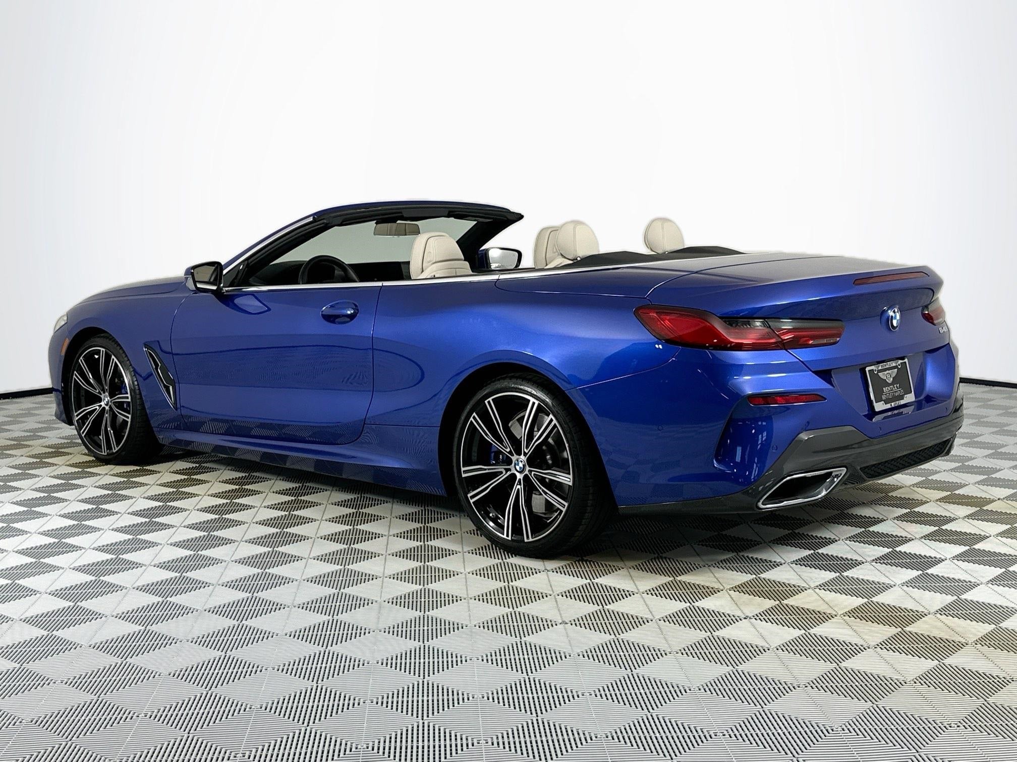 2024 BMW 8 Series 840i Convertible