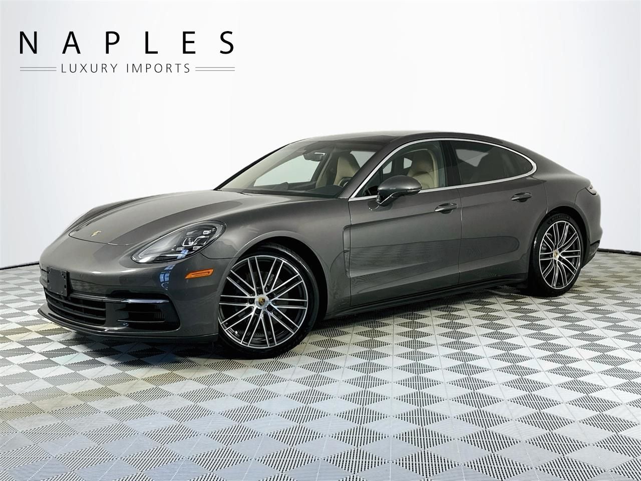 2018 Porsche Panamera 4S