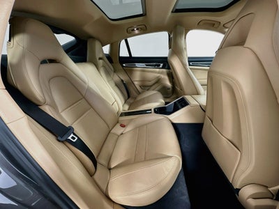 2018 Porsche Panamera 4S