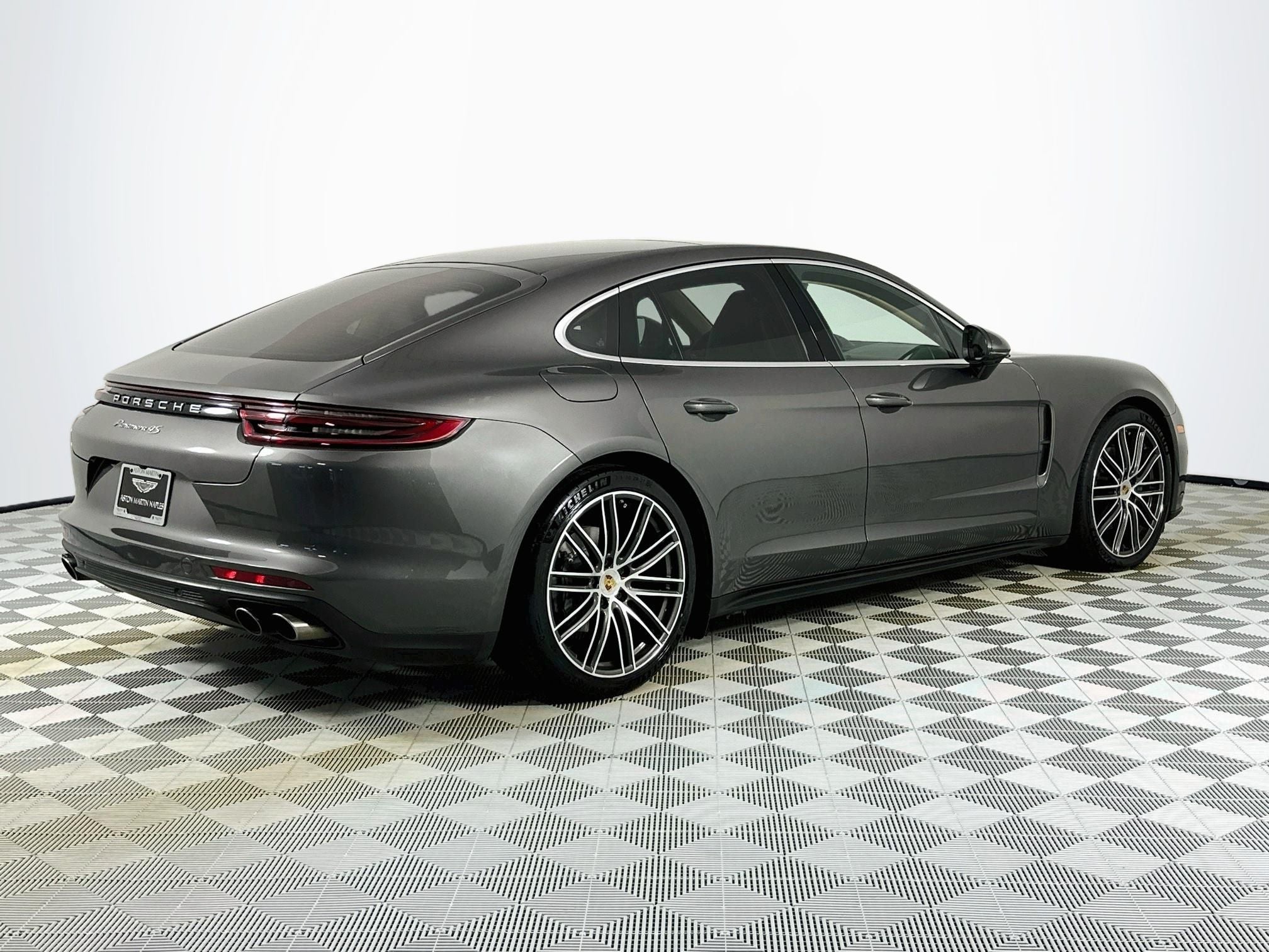2018 Porsche Panamera 4S