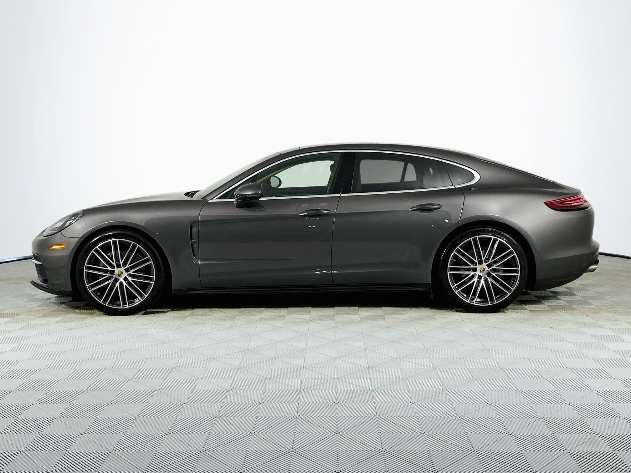 2018 Porsche Panamera 4S
