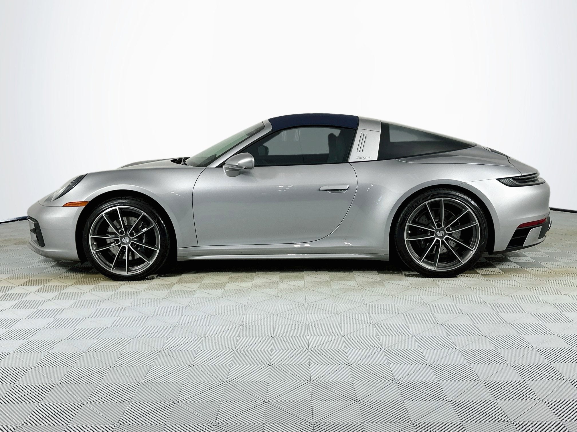 2024 Porsche 911 Targa 4S