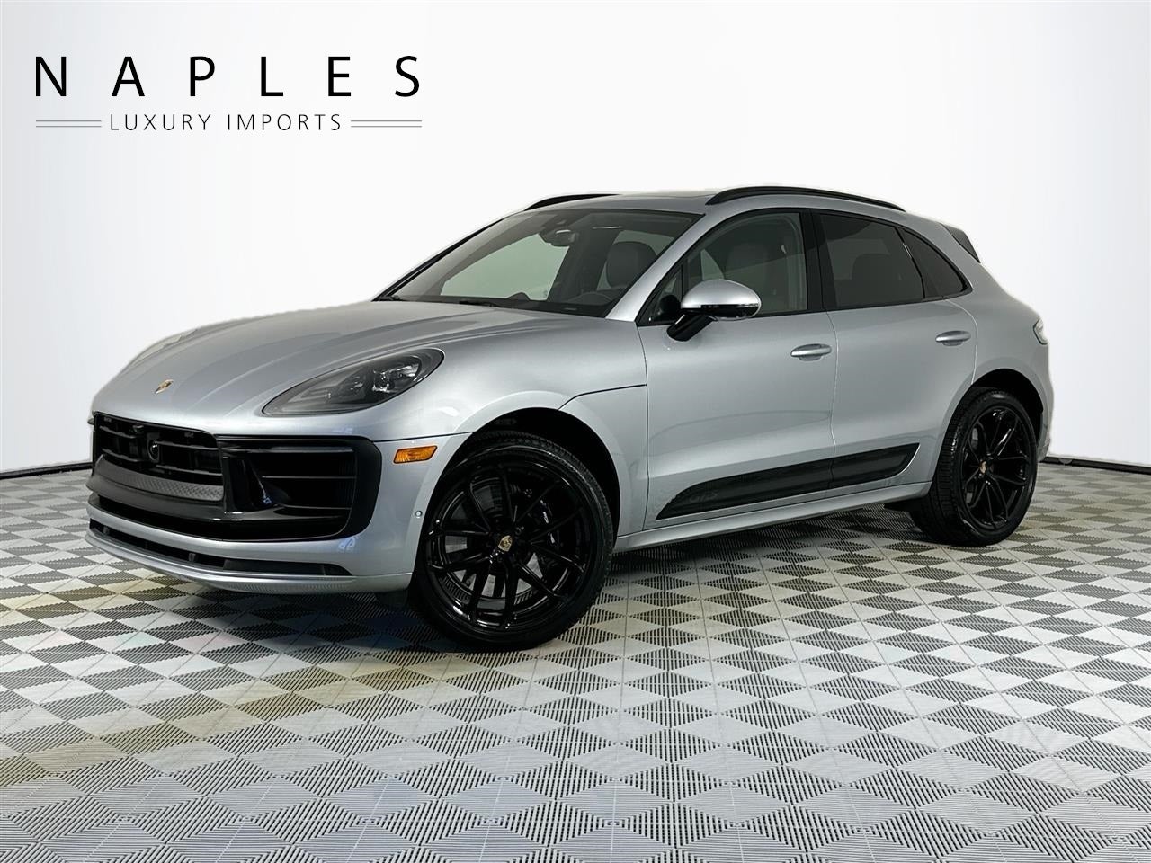 2025 Porsche Macan GTS