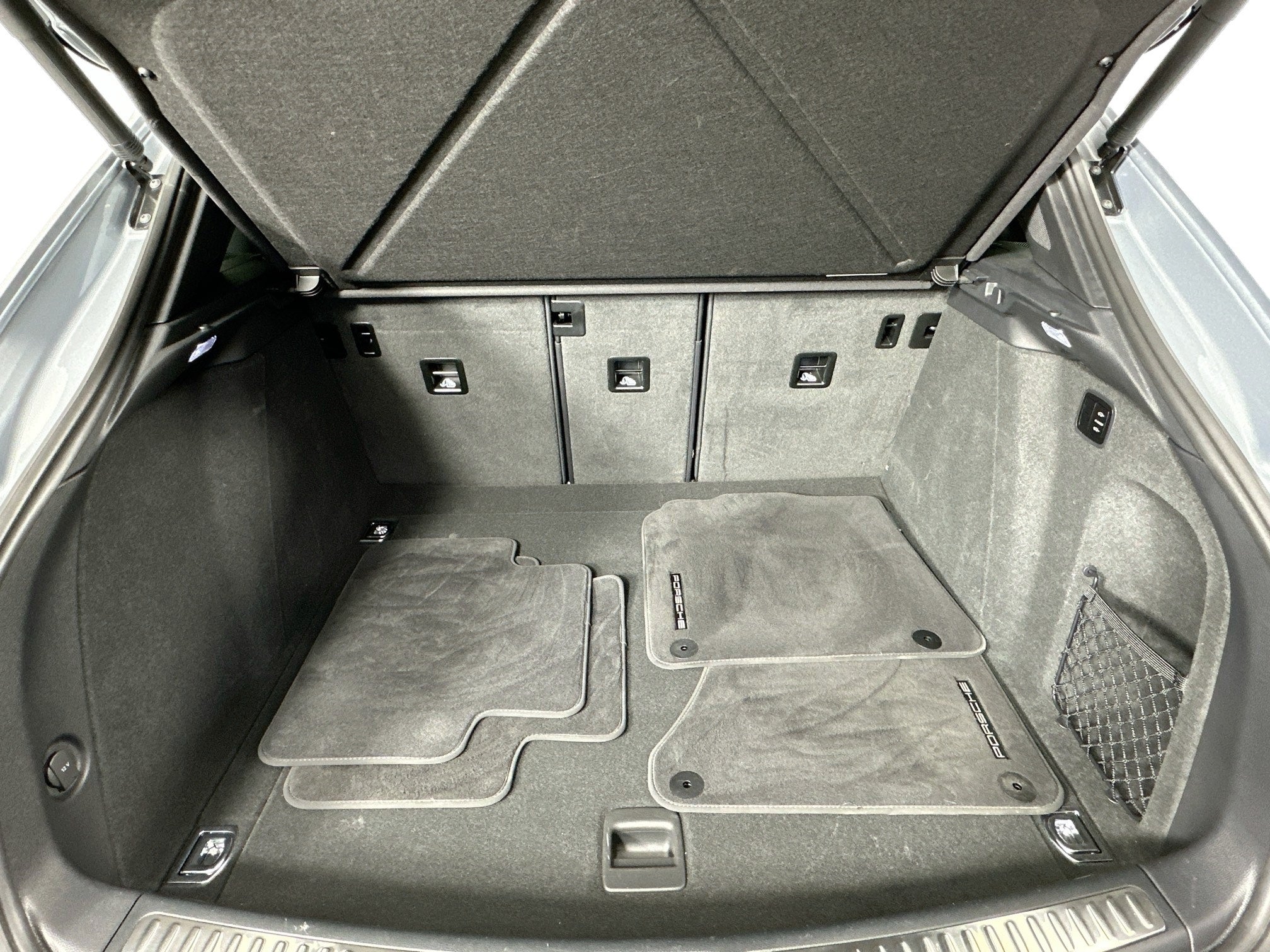 2025 Porsche Macan GTS