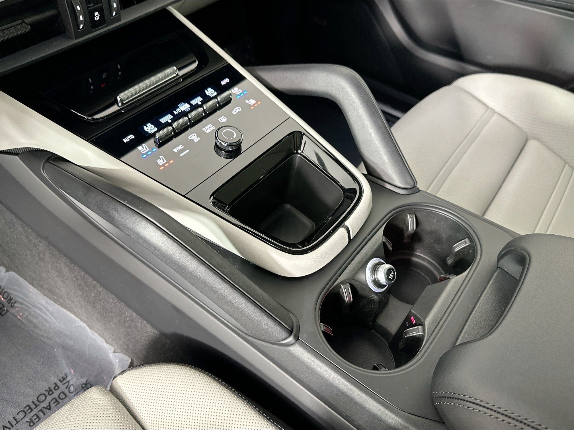 2024 Porsche Cayenne Coupe Base