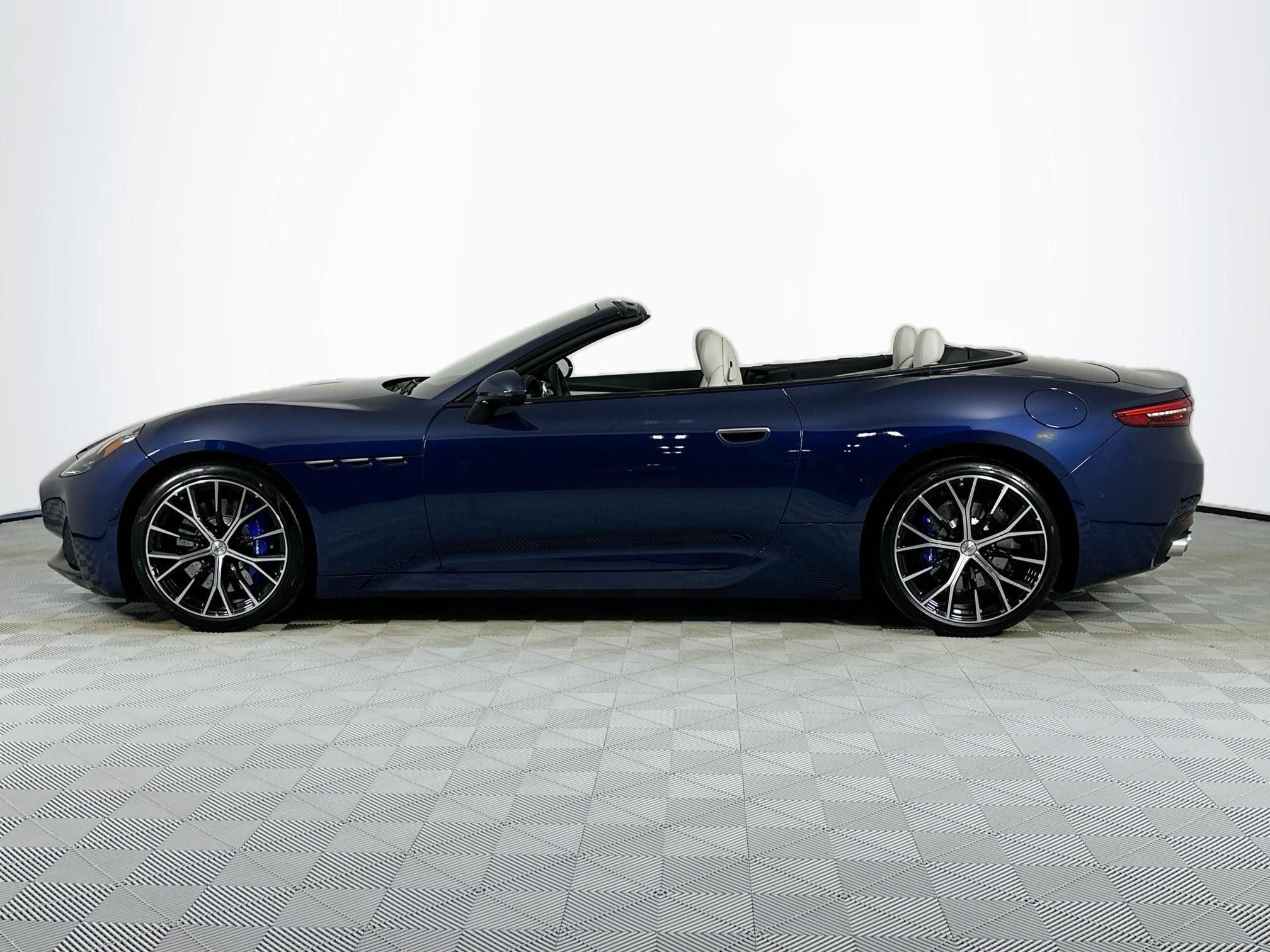 2026 Maserati GranCabrio 