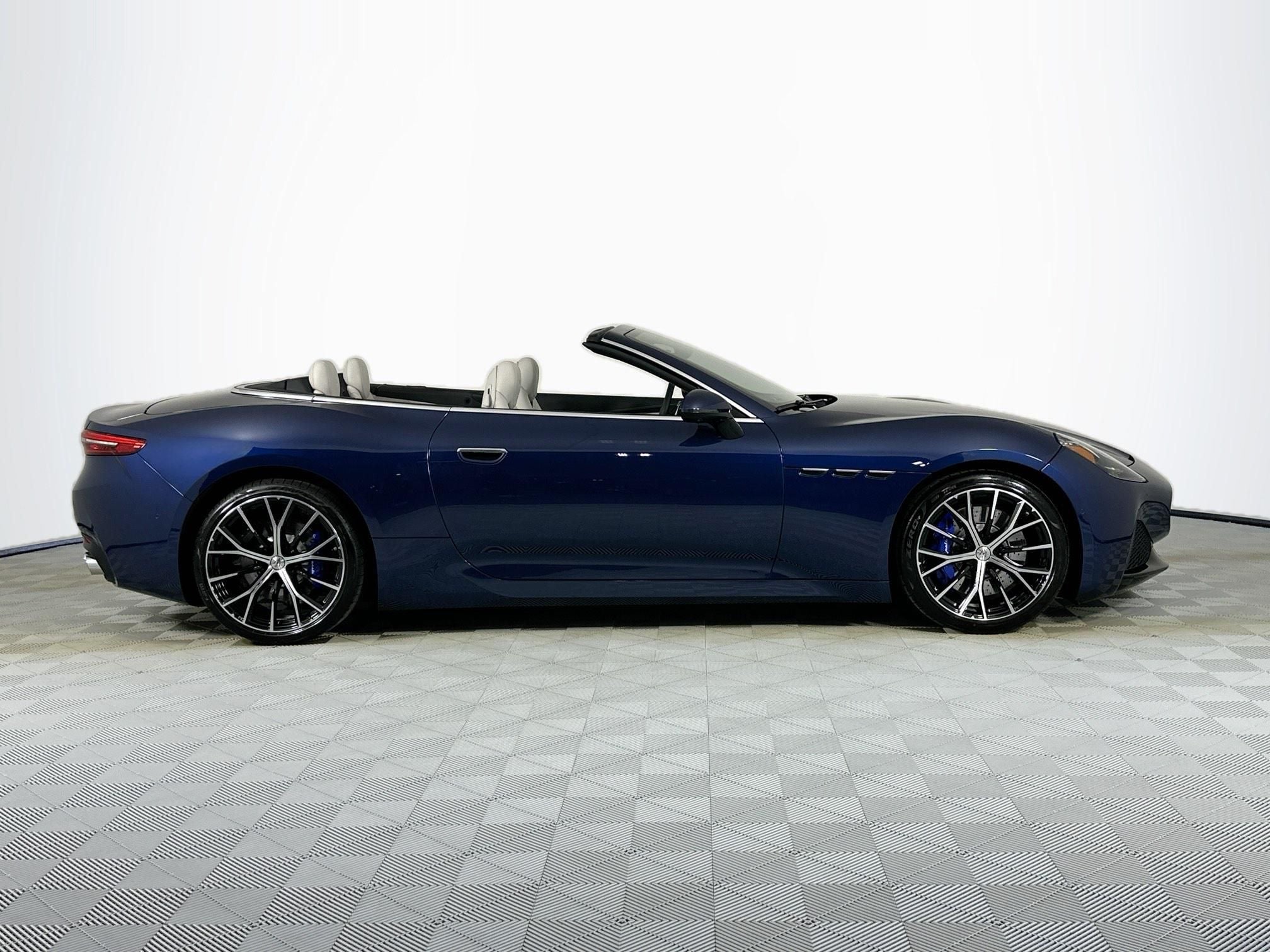 2026 Maserati GranCabrio 