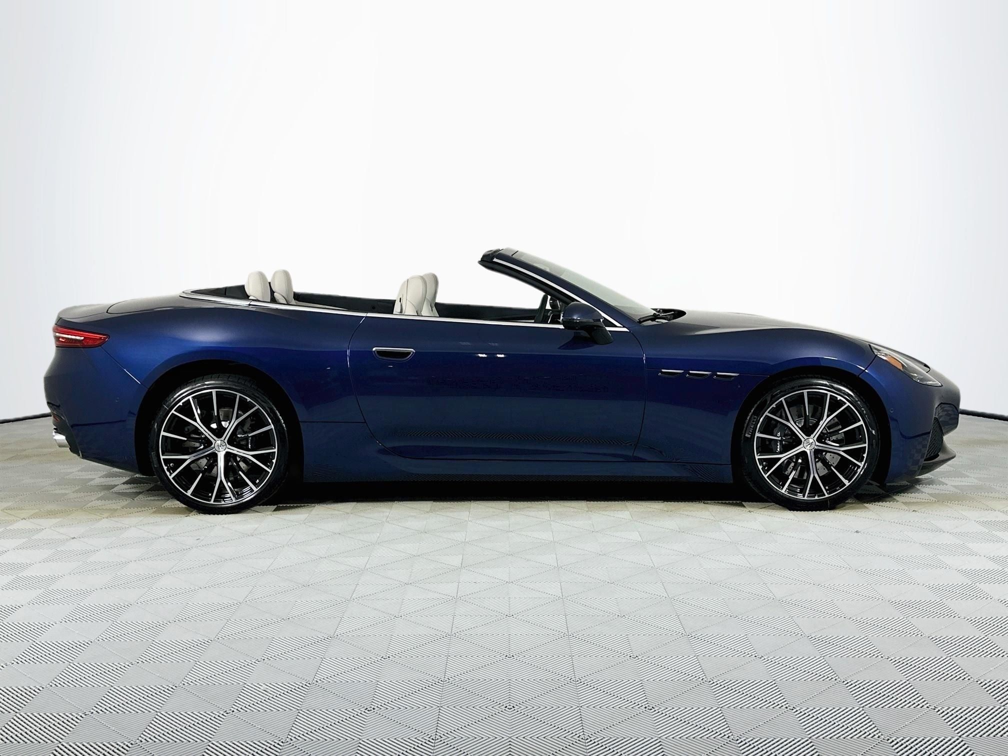 2026 Maserati GranCabrio 