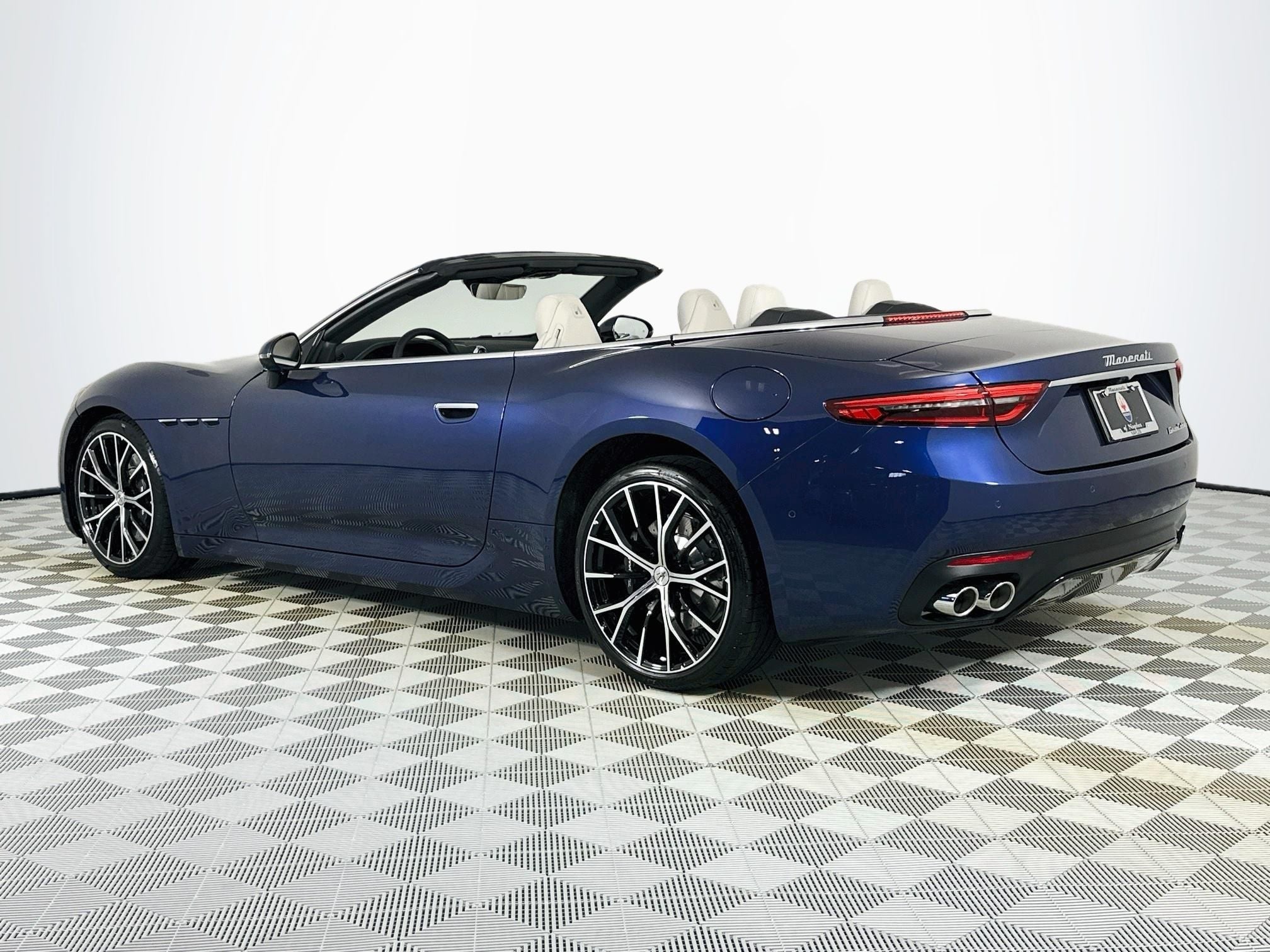 2026 Maserati GranCabrio 