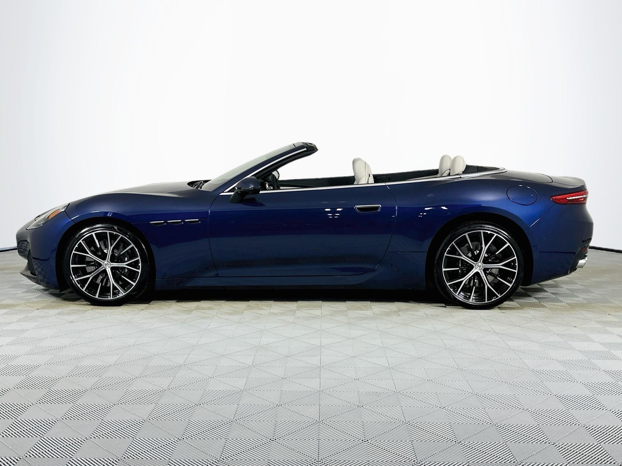 2026 Maserati GranCabrio 