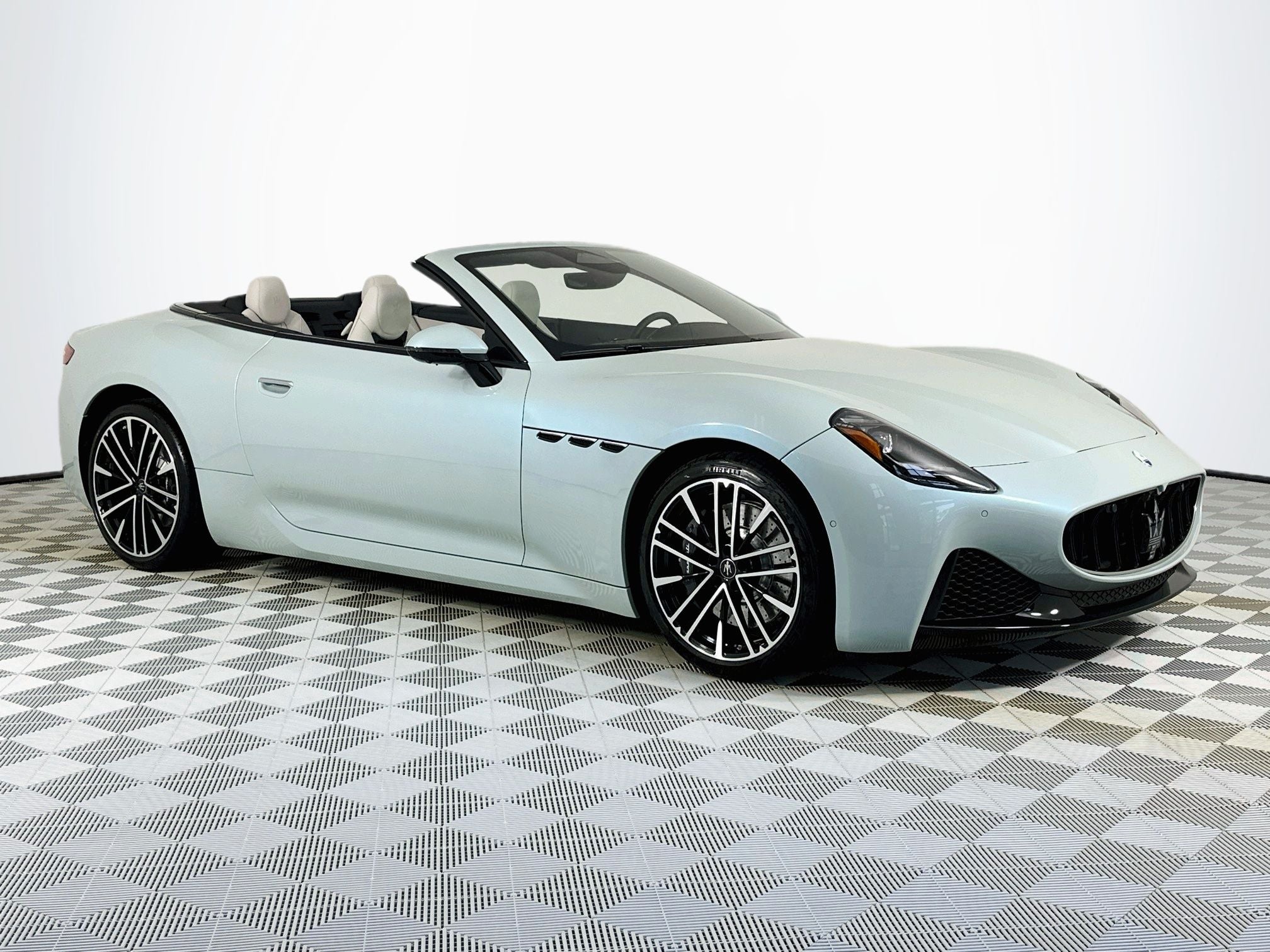 2026 Maserati GranCabrio 