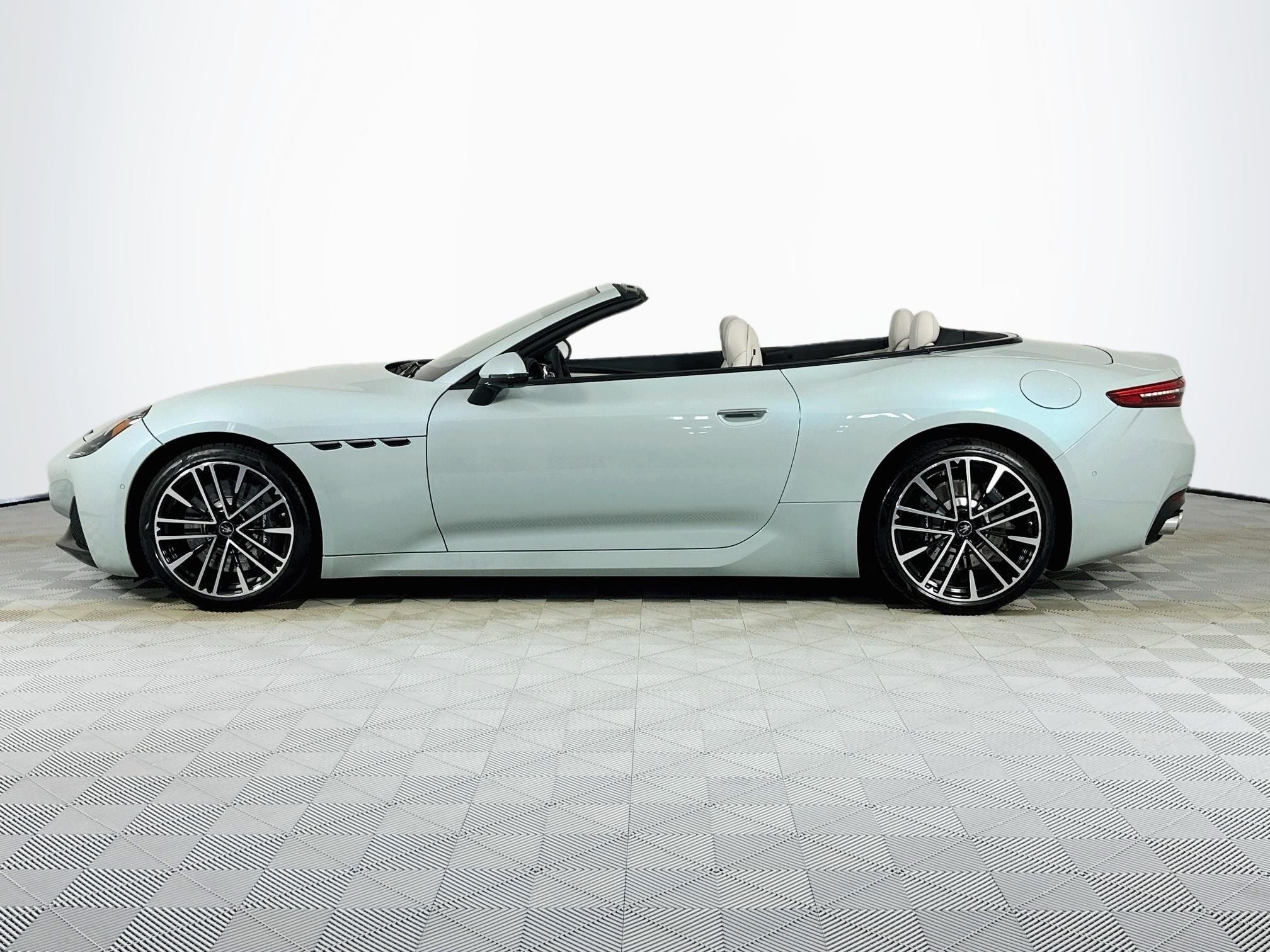 2026 Maserati GranCabrio 