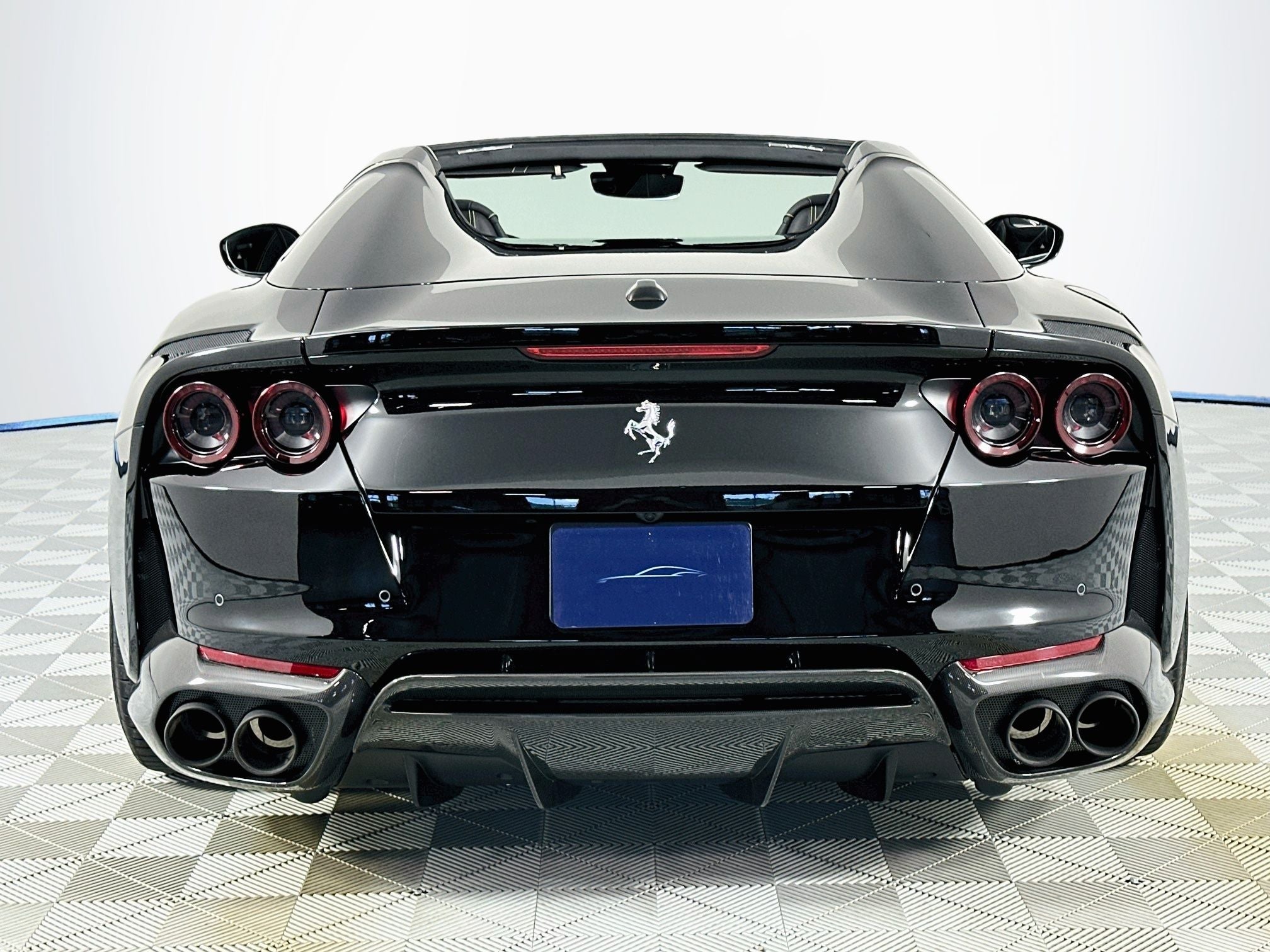 2023 Ferrari 812 GTS Base