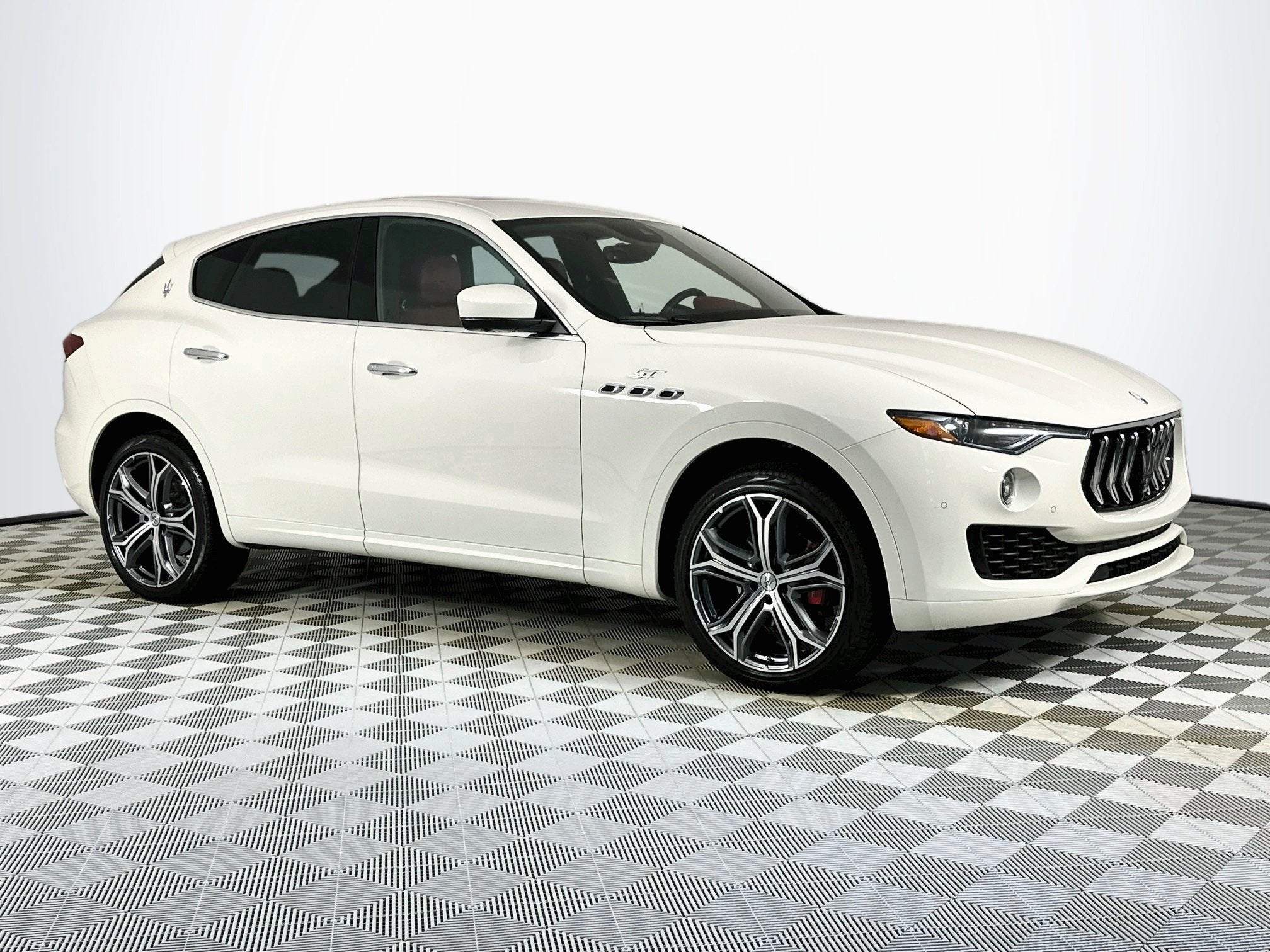 2023 Maserati Levante GT