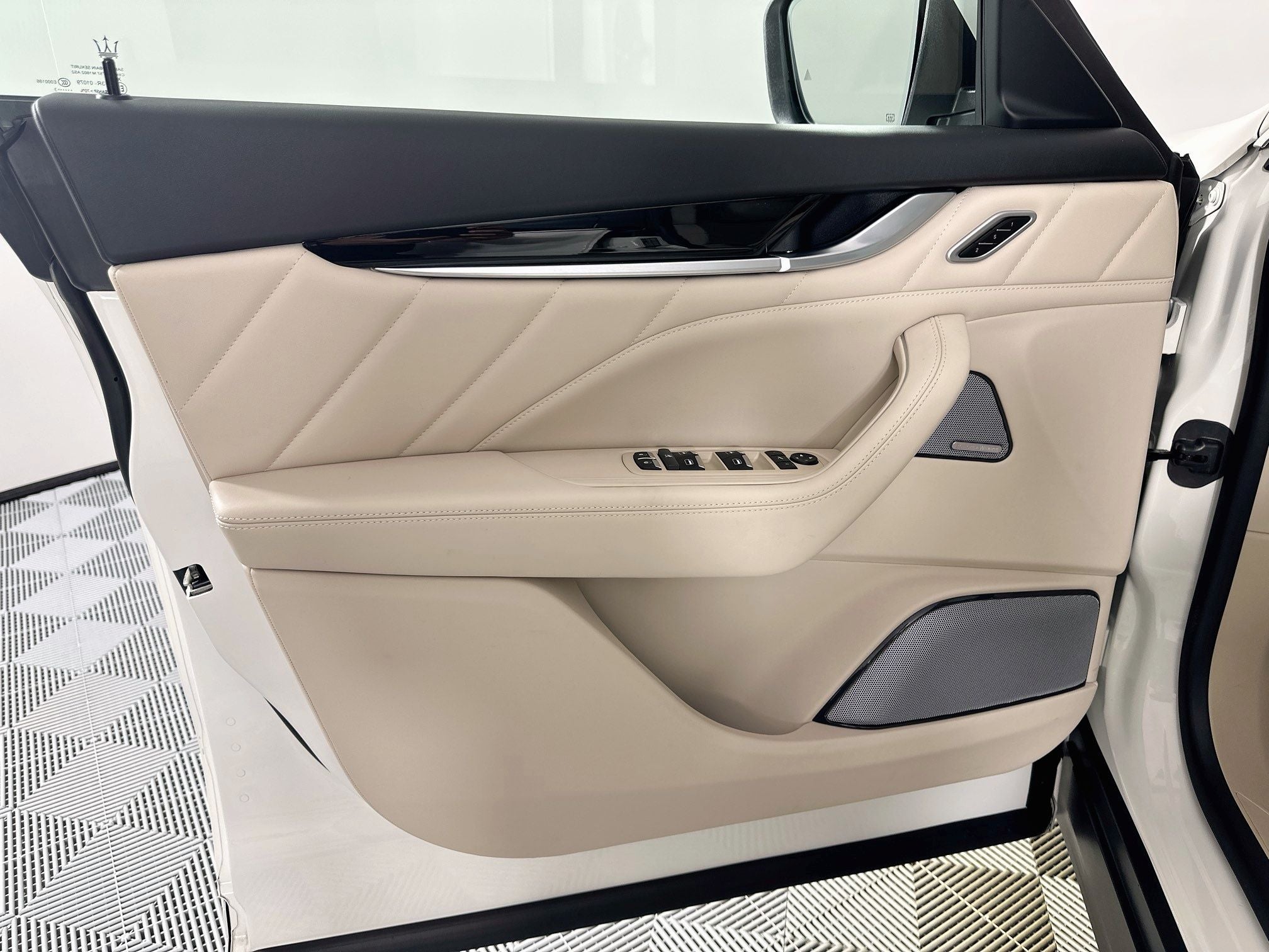 2023 Maserati Levante Modena