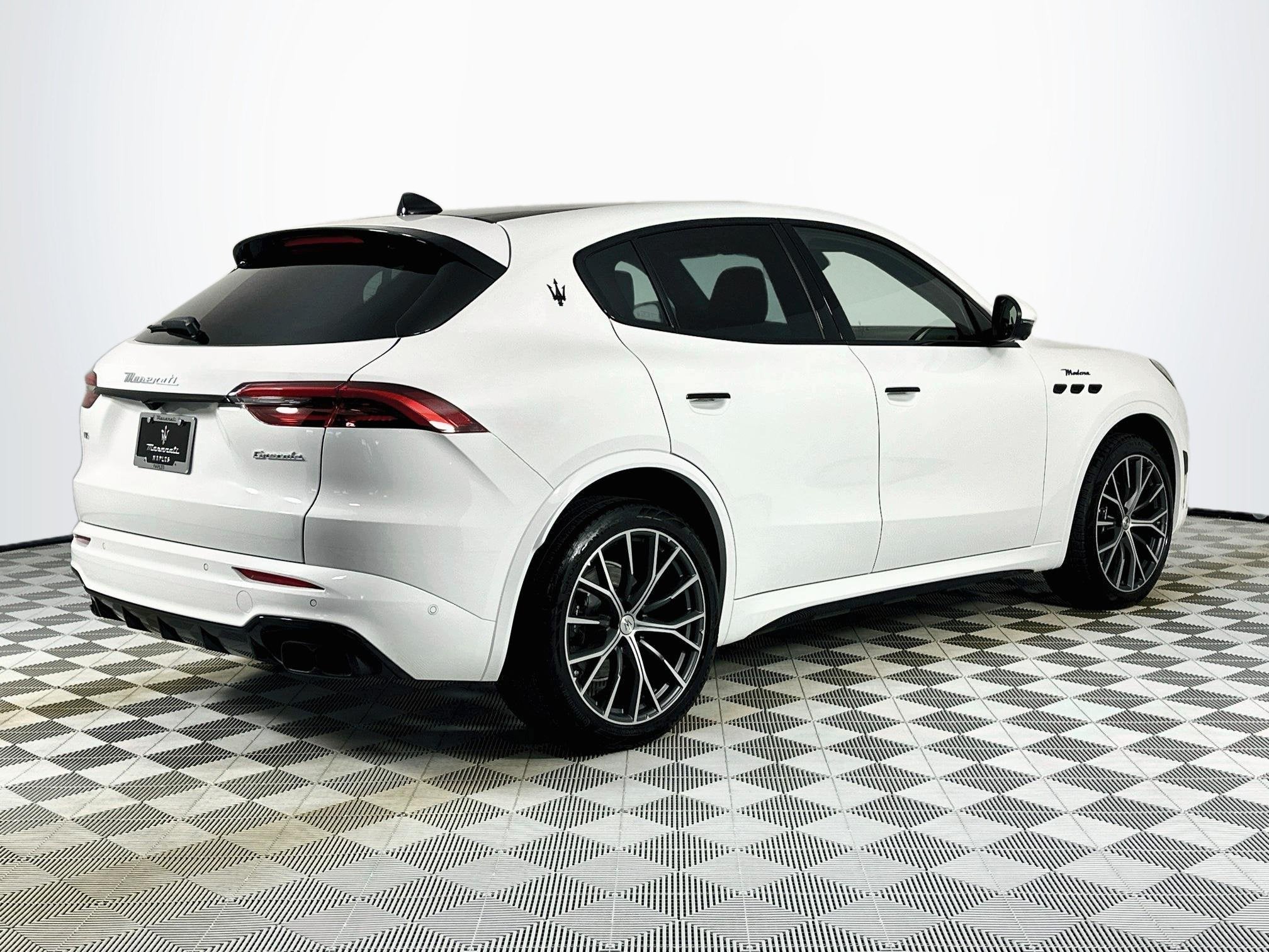 2027 Maserati Grecale Modena