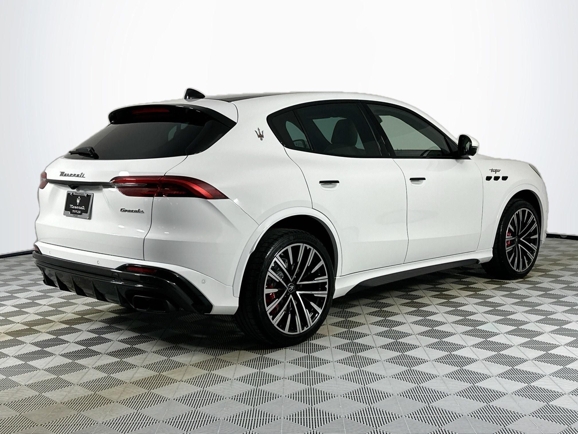 2026 Maserati Grecale Trofeo