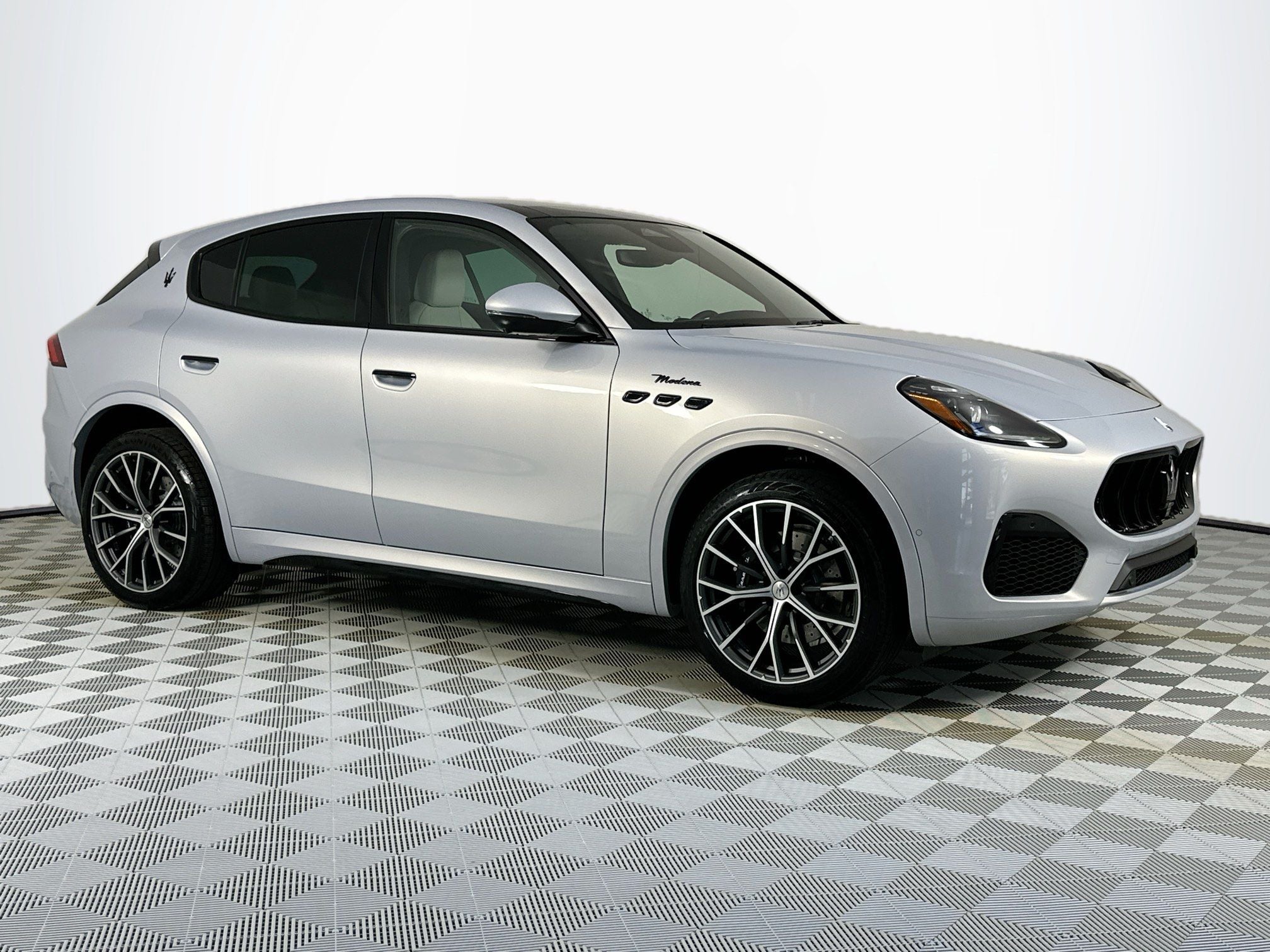 2026 Maserati Grecale Modena