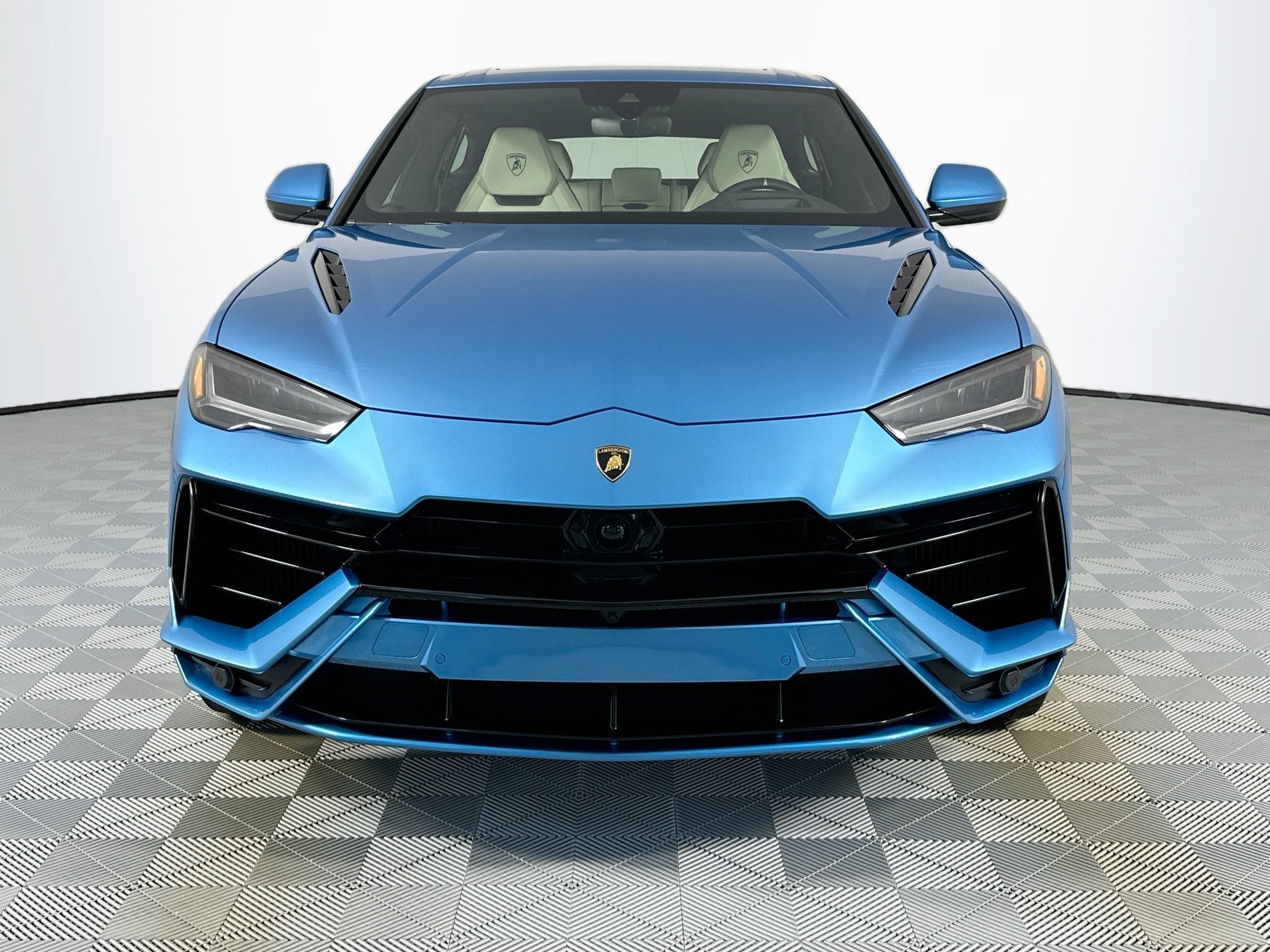 2023 Lamborghini Urus S