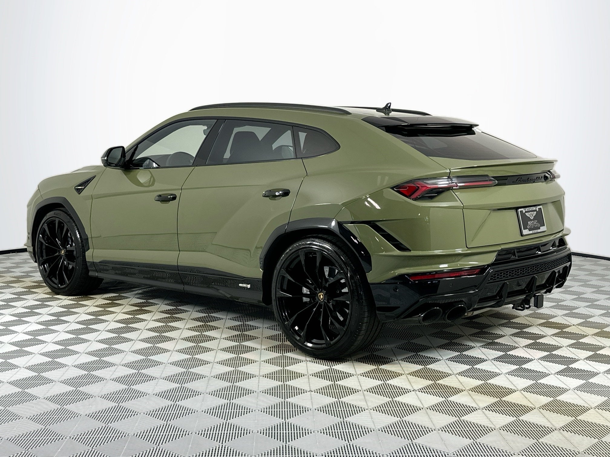 2024 Lamborghini Urus S