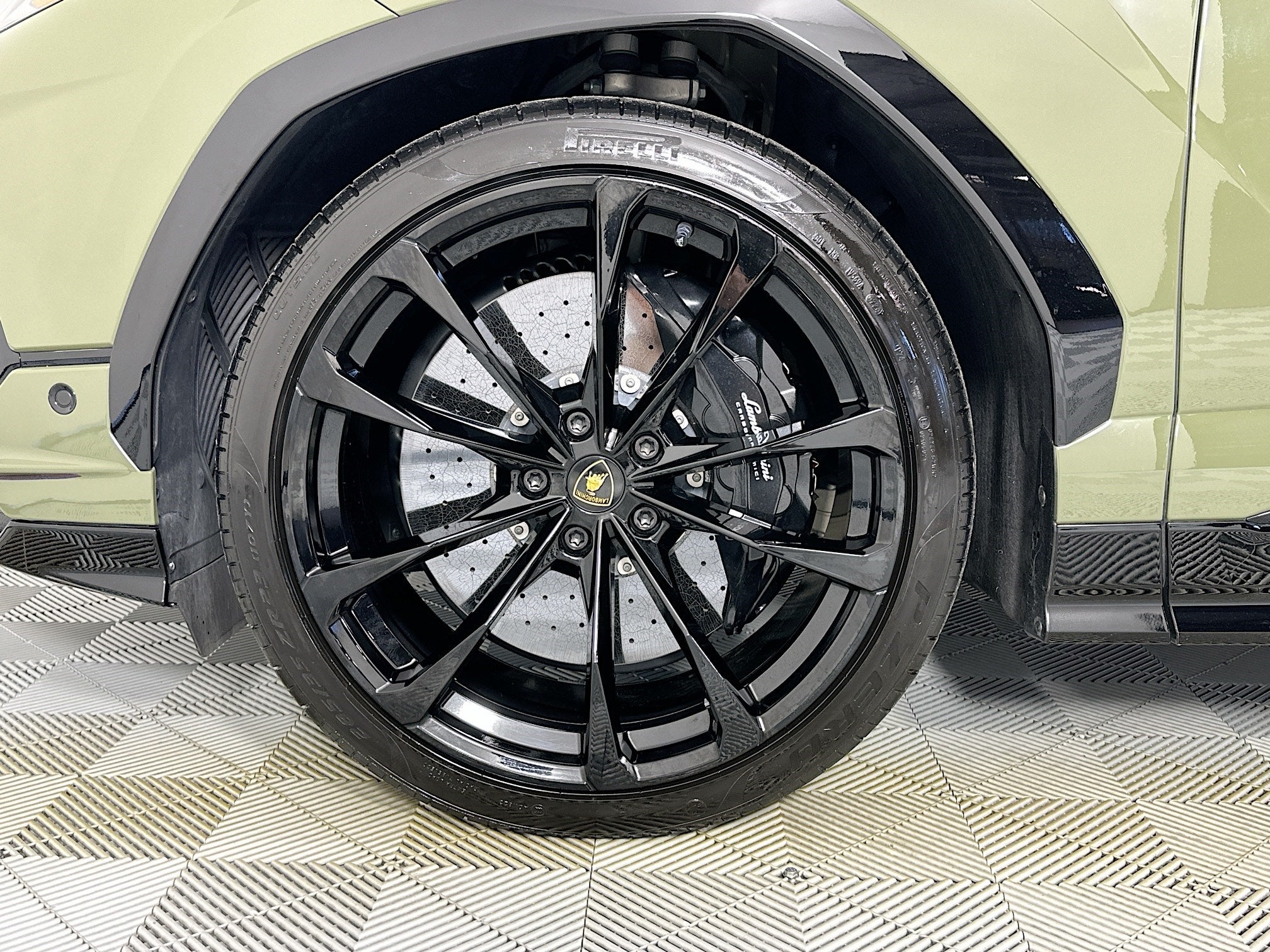 2024 Lamborghini Urus S