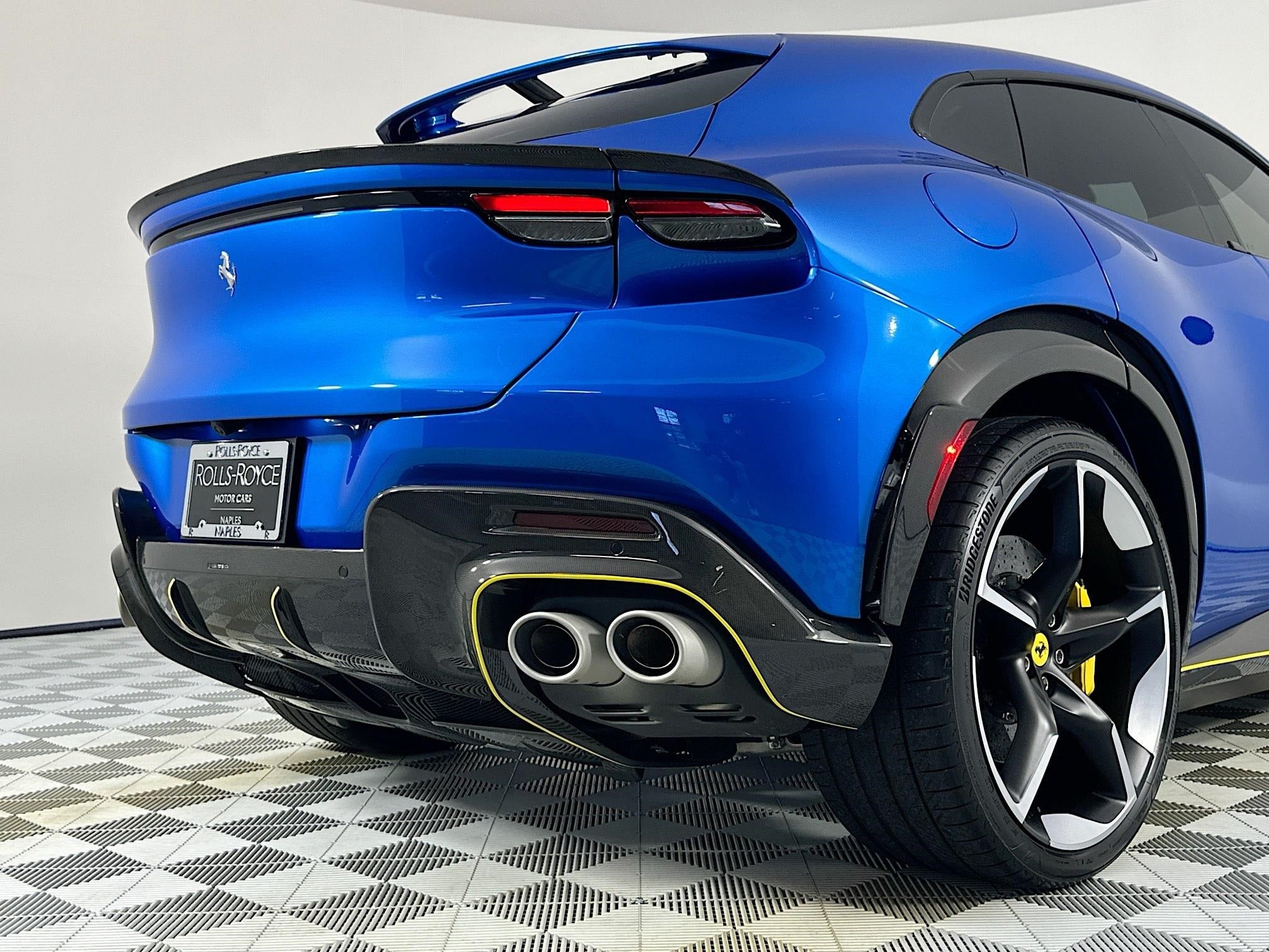 2023 Ferrari Purosangue Base