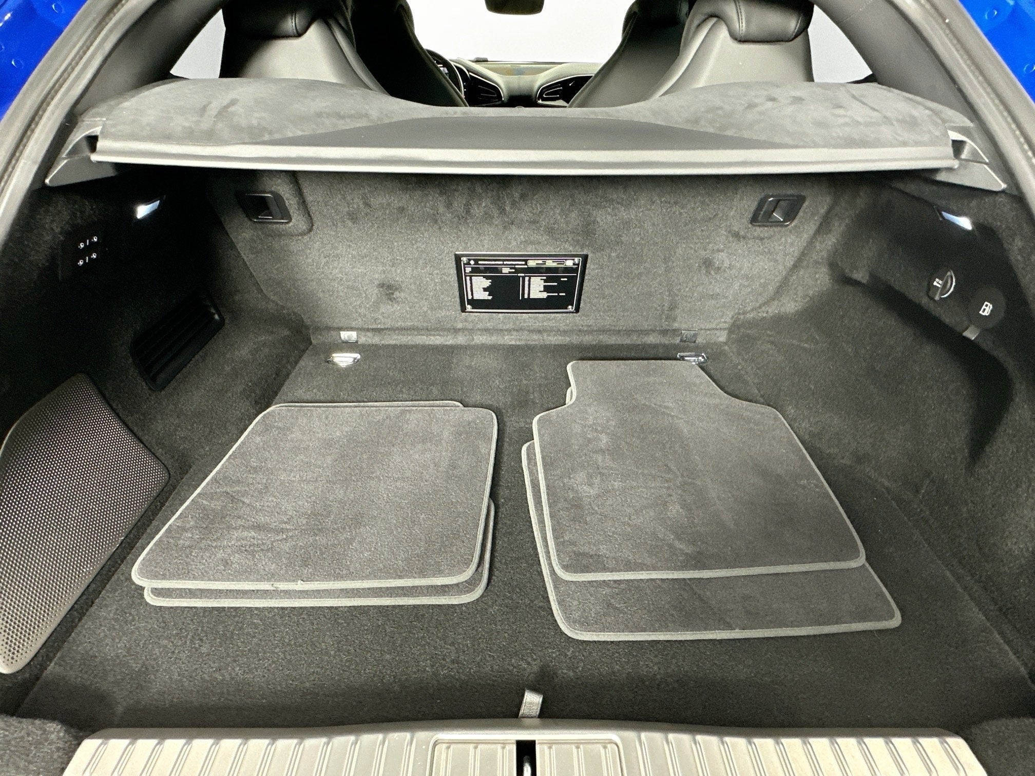 2023 Ferrari Purosangue Base